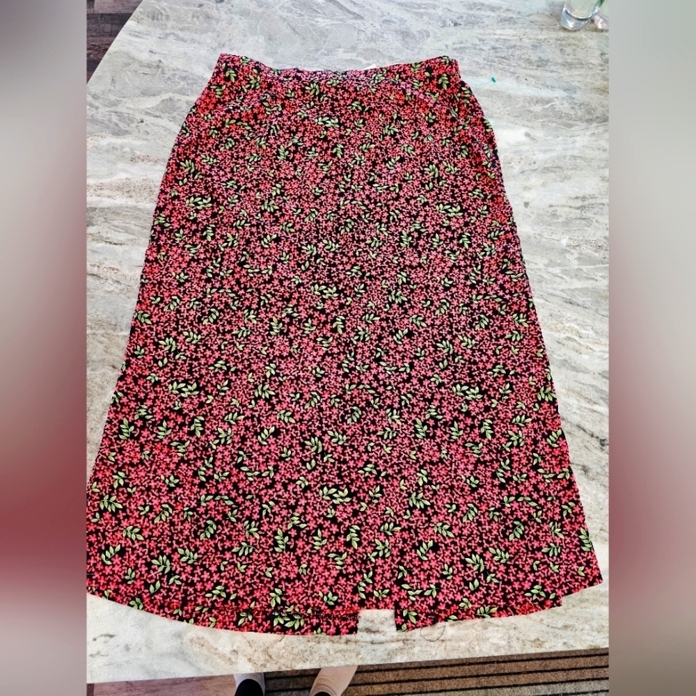 Sag Harbor Petite Floral Midi Skirt Size 12P L Black Pink Green